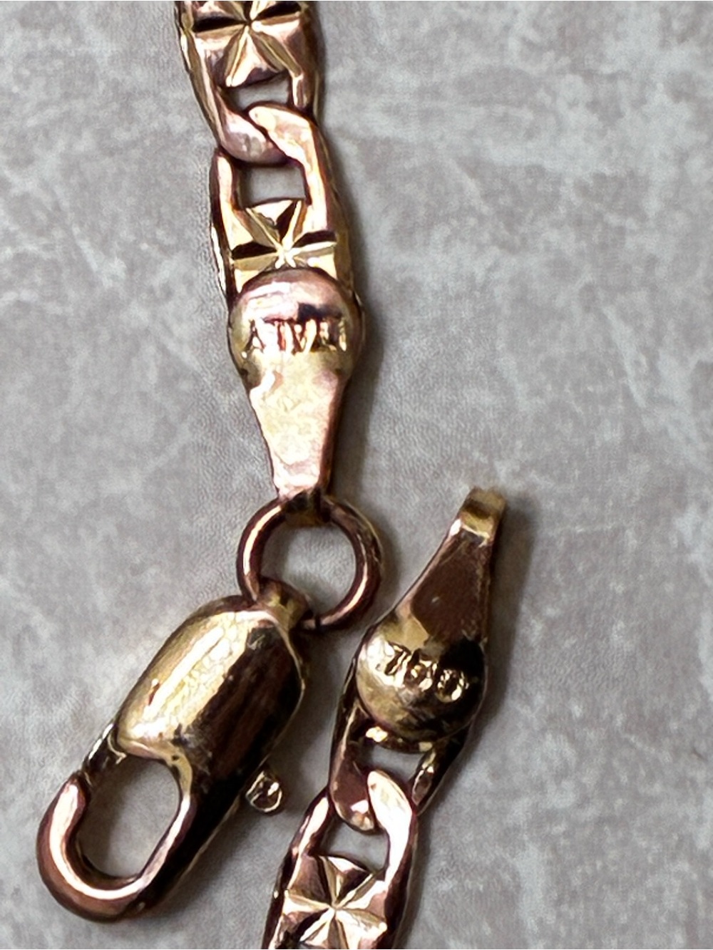 Vintage 18K. 750 marked Tri color butterfly bracelet - Picture 5 of 5